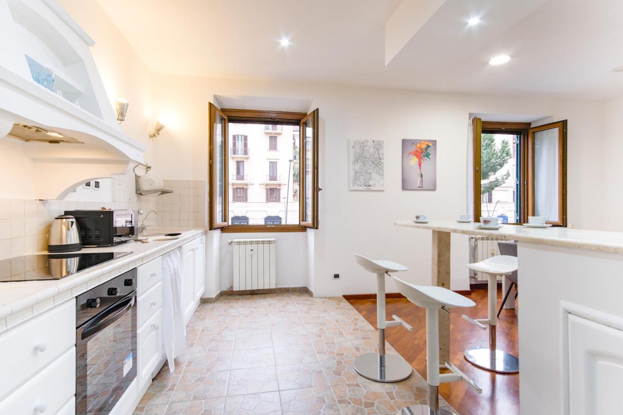 Elegantis San Giovanni - Easily Get To The Historic Center, Metro, Tram And Bus Are Nearby * Roma