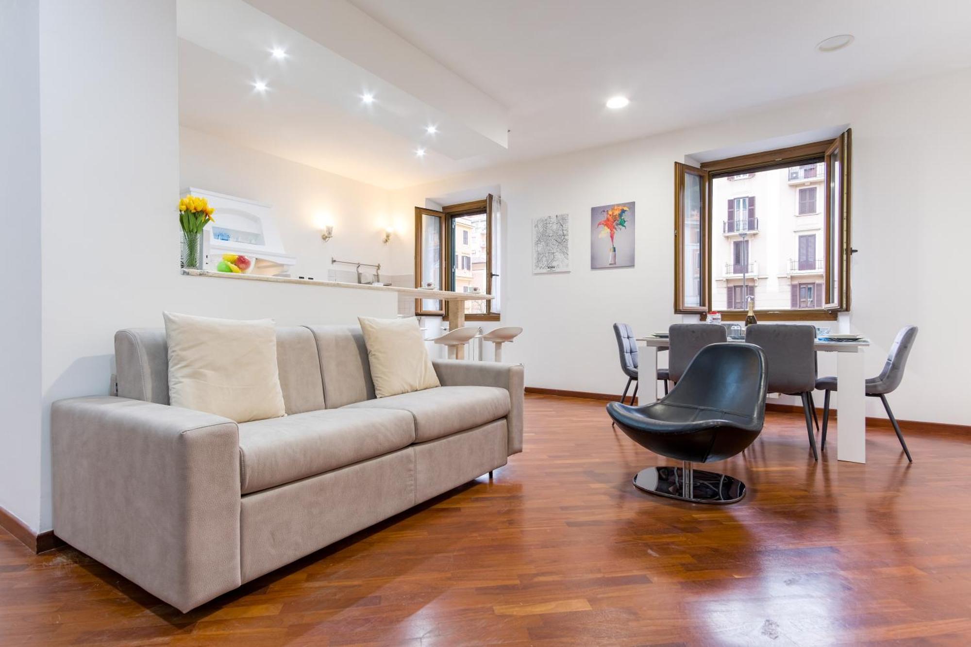 Elegantis San Giovanni - Easily Get To The Historic Center, Metro, Tram And Bus Are Nearby Appartamento *