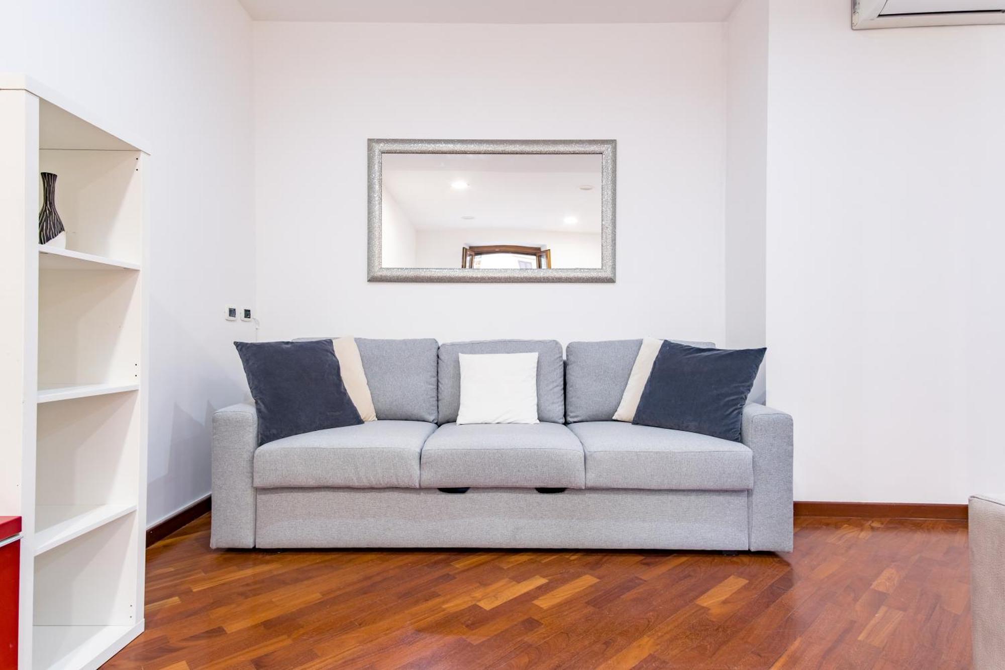 Elegantis San Giovanni - Easily Get To The Historic Center, Metro, Tram And Bus Are Nearby * Roma